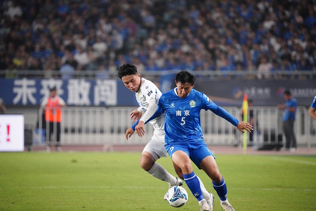 “苏超”即将打响八强战,江苏多地部署承接泼天流量